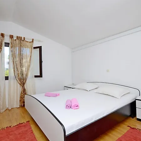 Apartment Matko Brna
